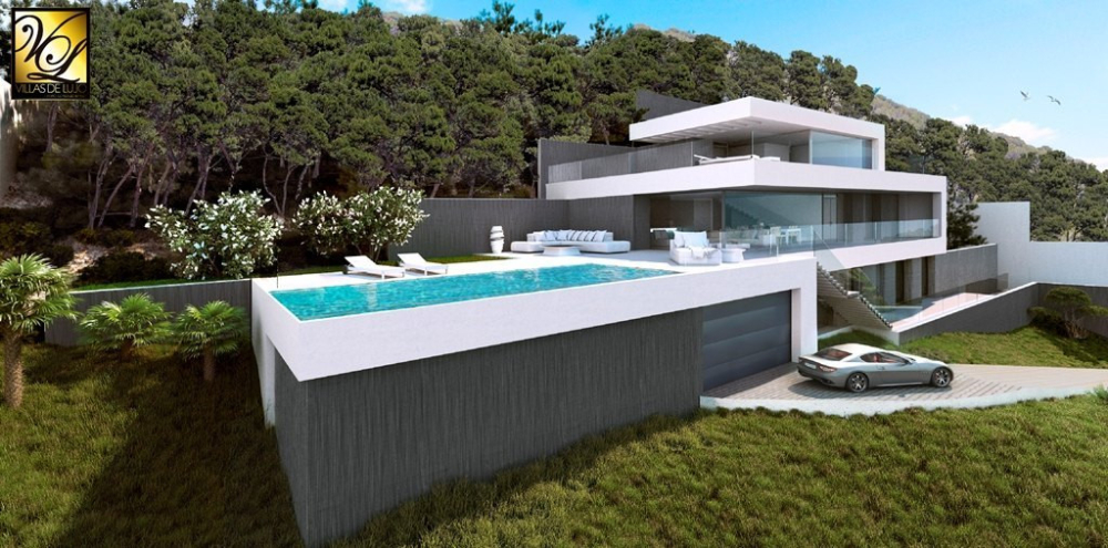 Villa en venta en primera linea de mar en Javea