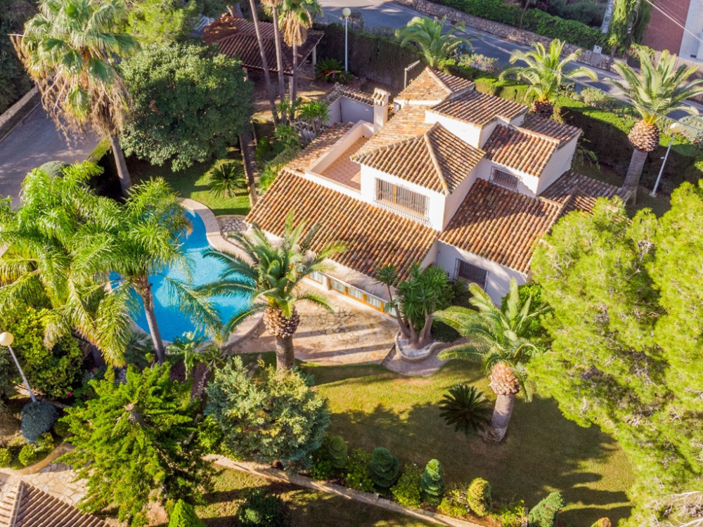 Villa de estilo mediterráneo en venta en la zona de Adsubia en Jávea