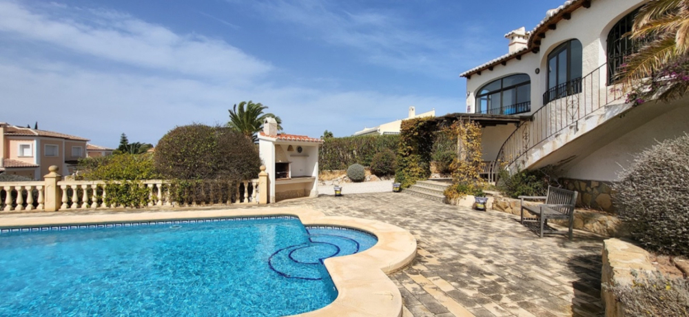 Encantadora Villa de estilo tradicional en venta en Javea