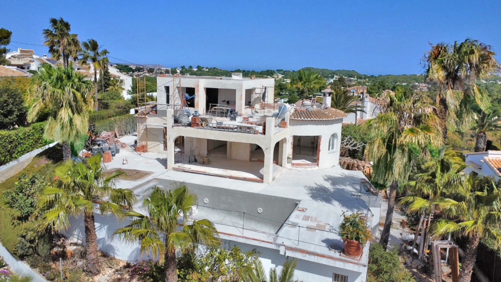 Luxury villa with mediterranean design for sale in Javea in front of the sea